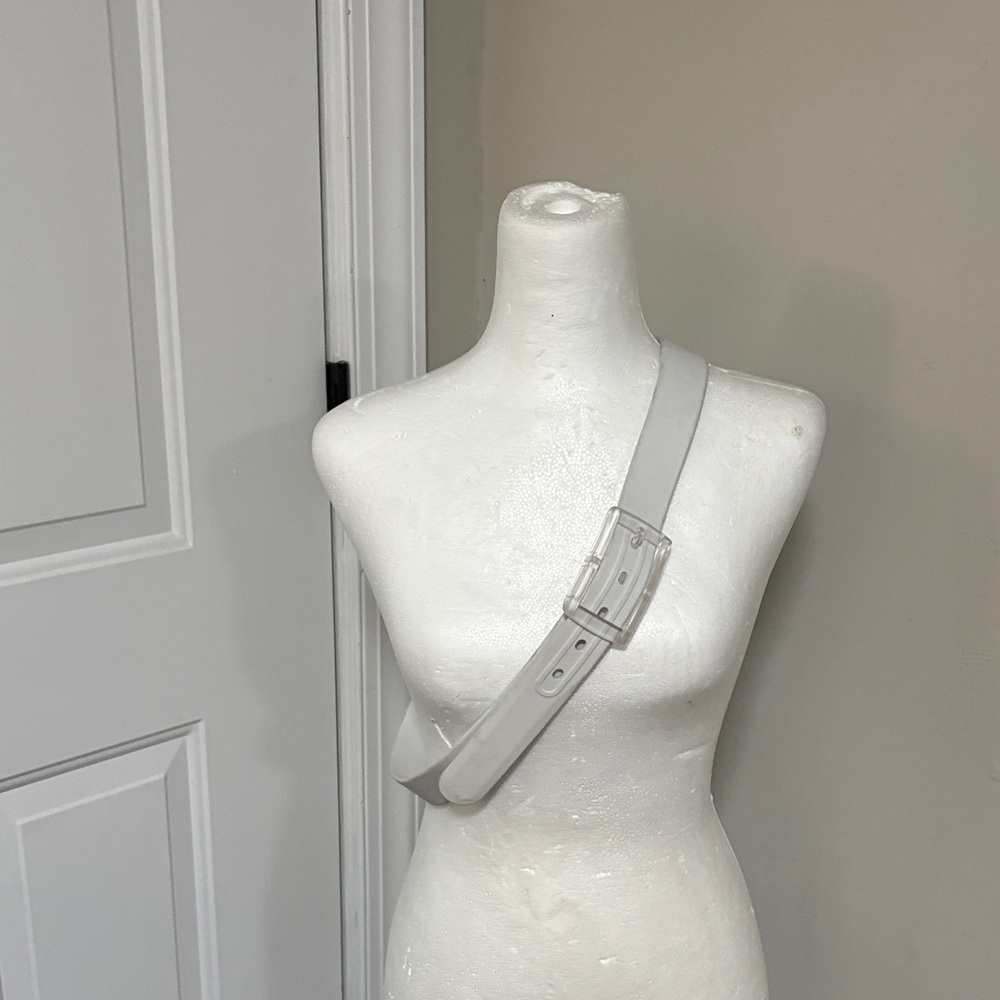 Minimalist White Crossbody Belt Bag Strap